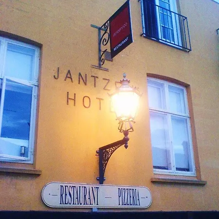 Jantzens Отель