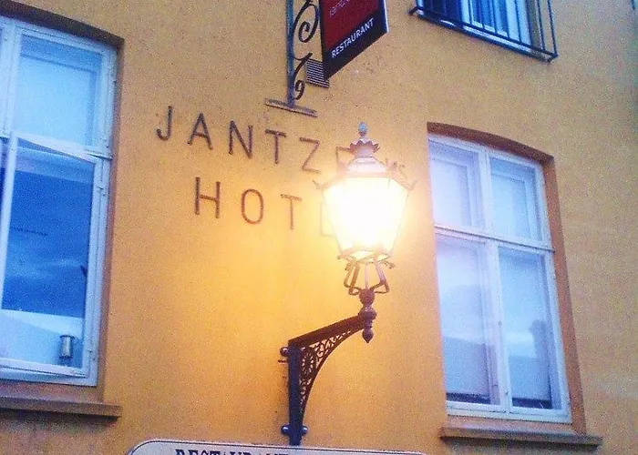 Jantzens מלון